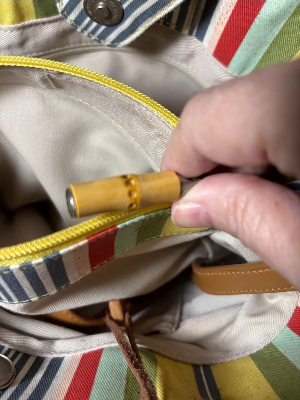 Fossil women tote